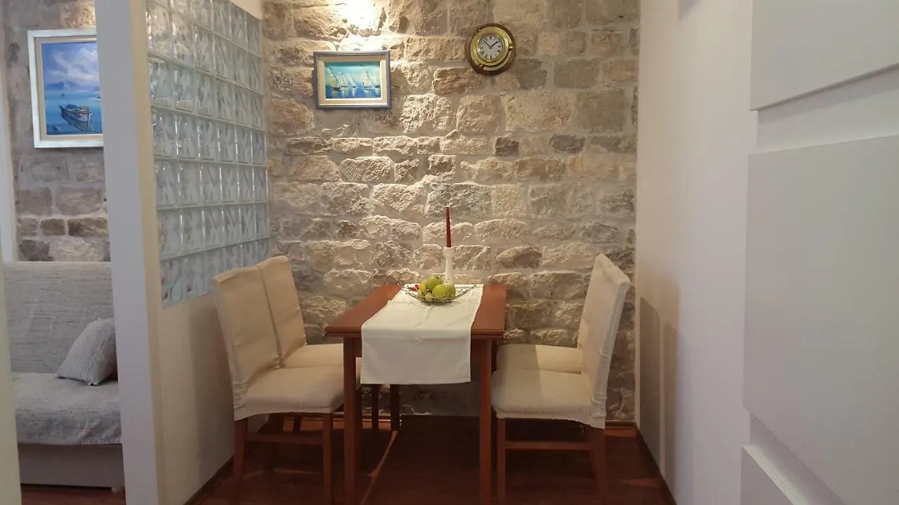 Studio Apartment Mila Split