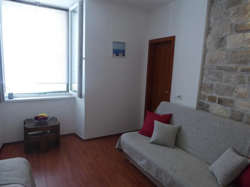 Studio Apartment Mila Split