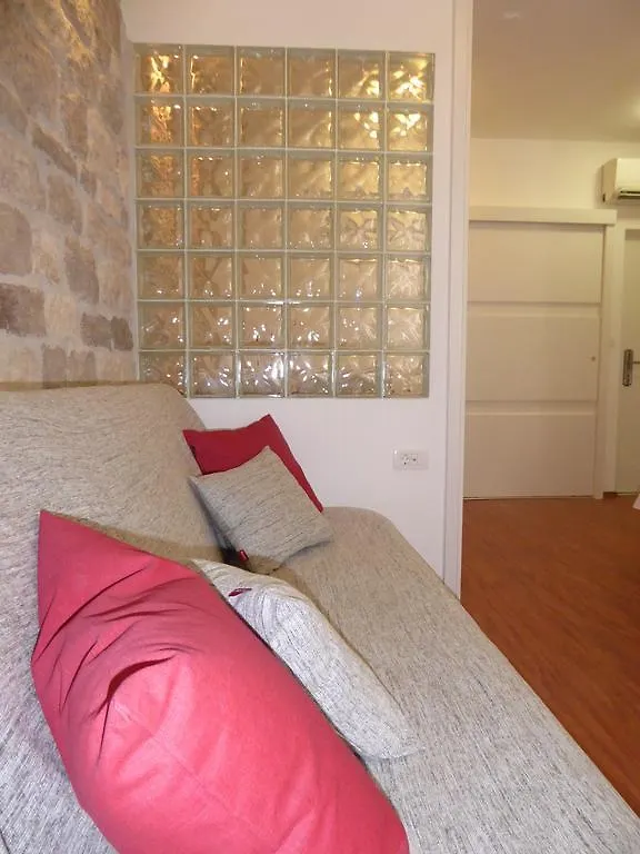 Studio Apartment Mila Split 0*,  Croacia
