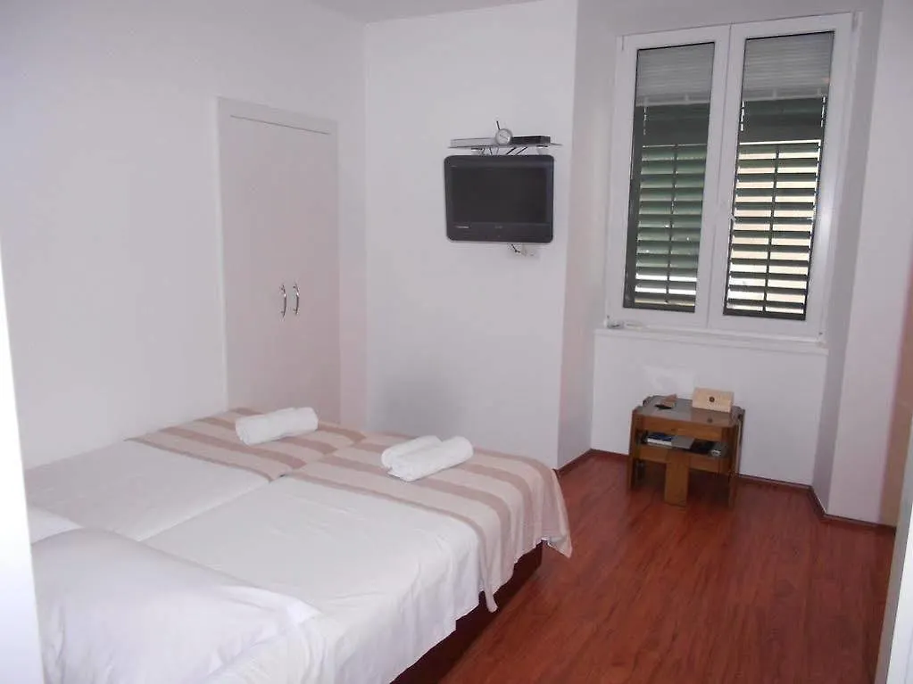 Studio Apartment Mila Split